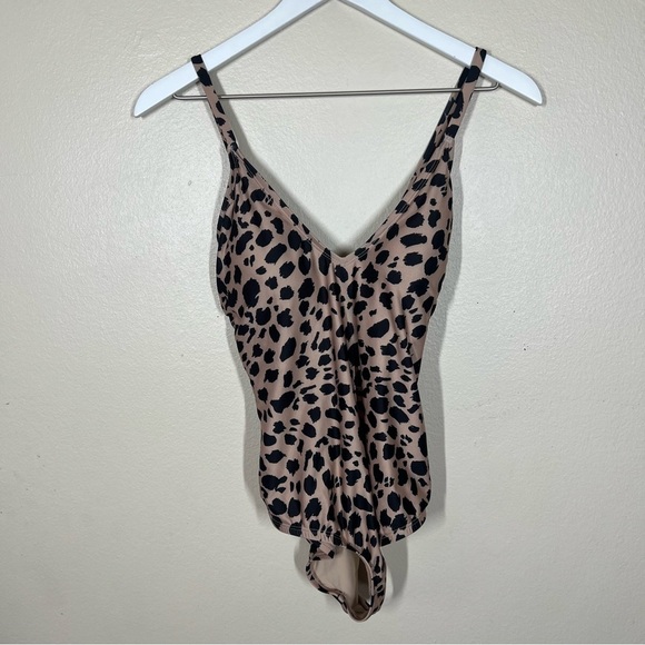 ModCloth The Peggy One-Piece Animal Print Vneck Swimsuit Size Medium Adjustable - Picture 3 of 11